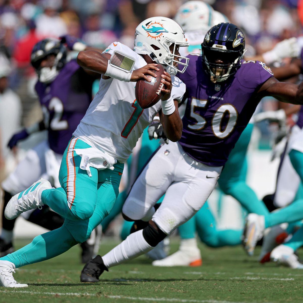 Tua Tagovailoa, Dolphins rally from 21 down to beat Ravens 42-38