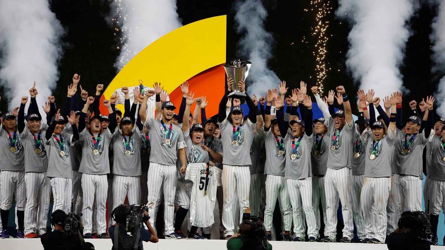 How Lars Nootbaar -- and his celebration -- became a sensation for Japan in  2023 World Baseball Classic 