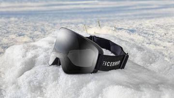 Las gafas IceBRKR te dejarán escuchar música sin auriculares mientras esquías