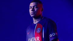 El conjunto parisino ha presentado la que será su nueva equipación para la temporada 23/24. En el acto promocional aparecen Lionel Messi y Kylian Mbappé.