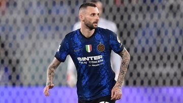 Brozovic commits future to Inter with new deal through until 2026