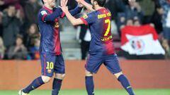 Messi y Villa celebran uno de los goles del argent.ino