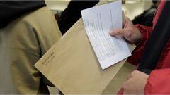 Voto por correo en Madrid: c&oacute;mo solicitar, plazos y hasta cu&aacute;ndo se puede pedir para votar en las elecciones