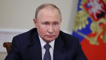 Russian President Vladimir Putin takes part in the opening ceremony of new healthcare facilities in several regions of Russia, via video link in Saint Petersburg, Russia June 18, 2022. Sputnik/Mikhail Metzel/Kremlin via REUTERS ATTENTION EDITORS - THIS IMAGE WAS PROVIDED BY A THIRD PARTY.