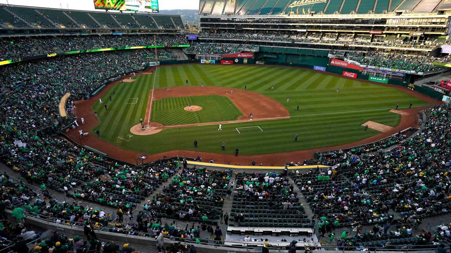 Oakland A's Fans' 'Reverse Boycott' Draws 27,000 as Team Moves a