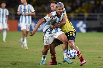 Colombia gana con gol de Fuentes y pasa a la siguiente fase del Sudamericano. 