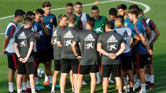 Luis Enrique takes his first session with 12-man backroom team