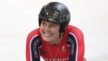 La ciclista neozelandesa Olivia Podmore, durante una competici&oacute;n de ciclismo en pista.