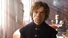Peter Dinklage interpretando a Tyrion Lannister en Juego de Tronos.