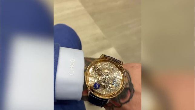 McGregor presume de su nuevo y legendario reloj de más de 1 millón