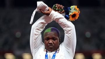 Tokyo 2020 Olympics - Athletics - Women&#039;s Shot Put - Medal Ceremony - Olympic Stadium, Tokyo, Japan &ndash; August 1, 2021. Silver medallist, Raven Saunders of the United States gestures on the podium REUTERS/Hannah Mckay