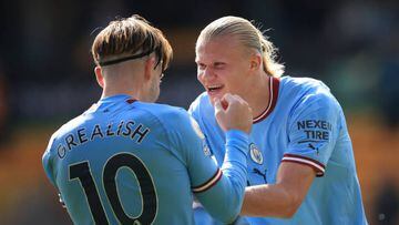 WOLVERHAMPTON, ENGLAND - SEPTEMBER 17:  Erling Haaland and Jack Grealish of Manchester City celebrate during the Premier League match between Wolverhampton Wanderers and Manchester City at Molineux on September 17, 2022 in Wolverhampton, United Kingdom. (Photo by Marc Atkins/Getty Images)
