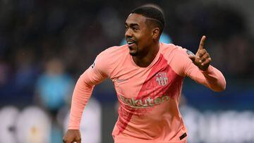 Malcom scores for Barcelona in 1-1 Champions League draw against Inter Milan
