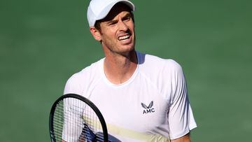 El tenista británico Andy Murray reacciona durante su partido ante Mikael Ymer en el Citi Open de Washington.