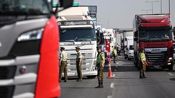 Paro de camioneros: ¿cómo avanzan las negociaciones y hasta cuándo podría prolongarse?