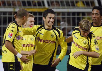 Also in 2005, Sahin became the youngest scorer in the Bundesliga at 17 years and 82 days in a 2-1 victory for Borussia Dortmund over Nuremberg.
