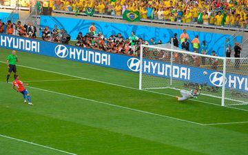 No fue el único que no anotó en la definición ante Brasil del Mundial 2014, pero el lanzamiento de Gonzalo Jara quedó en la memoria de la eliminación de Chile, tras igualar 1-1 en el tiempo reglamentario en octavos de final.