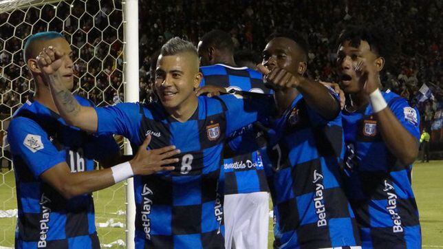 Boyacá Chicó supera a Huila y asciende a primera división
