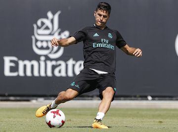 A trusted lieutenant under Zidane at Castilla since 2014, Tejero can play across the back four and came on as a central defender against United. He made his first team debut for Real Madrid two years ago in the ill-fated Copa del Rey game against Cádiz, w