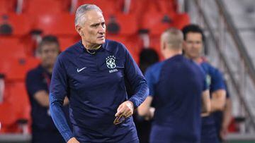 Brazil's coach Tite takes a training session at the Al Arabi SC Stadium in Doha on December 8, 2022, the eve of the Qatar 2022 World Cup quarter final football match between Brazil and Croatia. (Photo by NELSON ALMEIDA / AFP) (Photo by NELSON ALMEIDA/AFP via Getty Images)