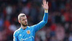 The 32-year-old keeper says it’s “the right time to undertake a new challenge” as he leaves Man United as a free agent.