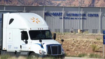Ante la demanda de pedidos en línea, Walmart está en busca de conductores de camiones con salarios de hasta $110,000. Aquí los detalles y cómo postularse.