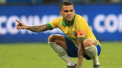 SALVADOR, BRAZIL - JUNE 18: Dani Alves of Brazil reacts during the Copa America Brazil 2019 group A match between Brazil and Venezuela at Arena Fonte Nova on June 18, 2019 in Salvador, Brazil. (Photo by Buda Mendes/Getty Images)