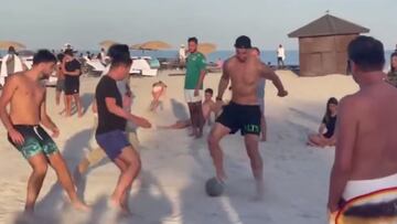 Zlatan Ibrahimovic es visto jugando fútbol en una playa de Miami y el video se hace viral