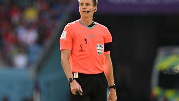 German referee Daniel Siebert looks no during the Qatar 2022 World Cup Group D football match between Tunisia and Australia at the Al-Janoub Stadium in Al-Wakrah, south of Doha on November 26, 2022. (Photo by Paul ELLIS / AFP)