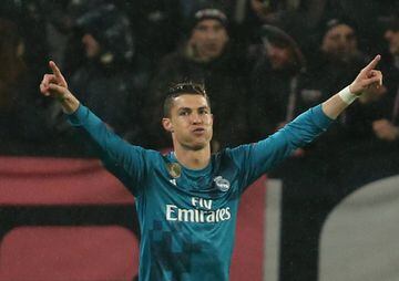 Cristiano Ronaldo celebrates scoring their first goal.