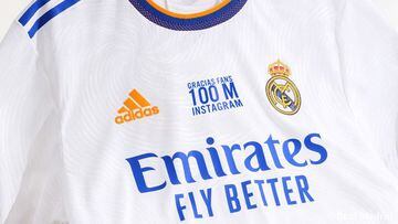 La camiseta conmemorativa del Real Madrid por alcanzar los 100 millones de seguidores en Instagram.