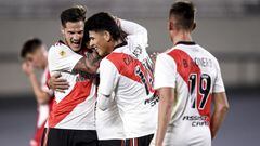 BUENOS AIRES, ARGENTINA - JULY 25: Matias Suarez of River Plate celebrates with teammates after scoring the second goal of his team during a match between River Plate and Union as part of Torneo Liga Profesional 2021 at Estadio Monumental Antonio Vespucio Liberti on July 25, 2021 in Buenos Aires, Argentina. (Photo by Marcelo Endelli/Getty Images)