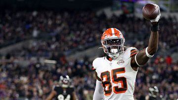 The Cleveland Browns have placed tight end David Njoku on the covid-19 list which only serves to complicate matters for the Browns&#039; offense going forward.
