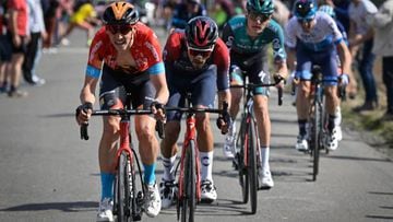 Belgian Dylan Teuns (L)  of Bahrain Victorious pictured in action during the Liege-Bastogne-Liege one day cycling race, 257,5km from Liege to Liege, Sunday 24 April 2022, in Liege. BELGA PHOTO ERIC LALMAND (Photo by ERIC LALMAND / BELGA MAG / Belga via AFP) (Photo by ERIC LALMAND/BELGA MAG/AFP via Getty Images)