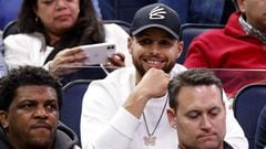Golden State Warriors star point guard Steph Curry might have a chance to join full practice this week, as he continues to rehabilitate his injured foot.