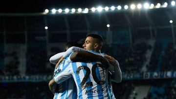AVELLANEDA, ARGENTINA - JUNE 26: Emiliano Vecchio (C) of Racing Club celebrates with teammates after scoring the first goal of his team during a match between Racing Club and Aldosivi as part of Liga Profesional 2022 at Presidente Peron Stadium on June 26, 2022 in Avellaneda, Argentina. (Photo by Rodrigo Valle/Getty Images)