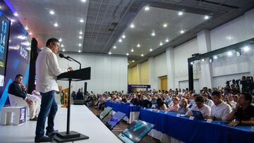 Gustavo Petro este jueves en el congreso anual de ACOPI