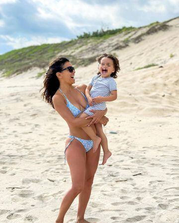 La actriz subió su a cuenta de Instagram una imagen de gratitud divirtiéndose junto a su hijo en la playa.