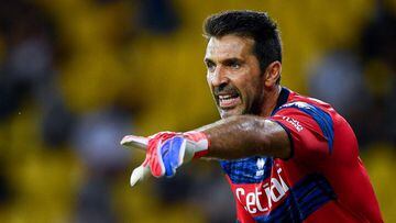 Buffon agrees extension to stay at Parma until 2024