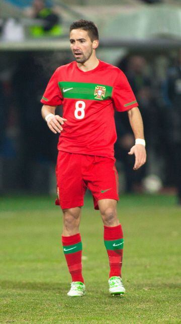 Entre 2008 y 2010 dirigió a la selección mayor de su país y estuvo en el Mundial de 2010. Durante ese periodo de tiempo tuvo a Cristiano Ronaldo, Nani, Deco, Joao Moutinho y Ricardo Carvalho.