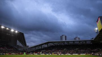 BRENTFORD, ENGLAND - JANUARY 02: A general view during the Premier League match between Brentford  and  Aston Villa at Brentford Community Stadium on January 02, 2022 in Brentford, England. (Photo by Justin Setterfield/Getty Images)