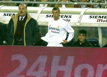El Madrid ganó la Liga de 2003. La ambición de la directiva llevó a que prescindieran del entrenador y del capitán por considerarles poco mediáticos. El Madrid entró en una racha de 4 años sin títulos. El defensa malagueño se marchó al fútbol catarí.