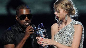 Kanye West y Taylor Swift en los VMAS 2009.