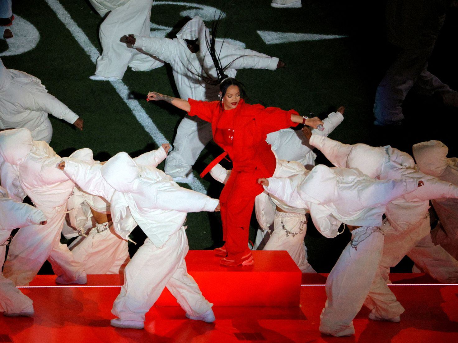 Super Bowl grades: The Chiefs' win, Rihanna's halftime and the TV ads