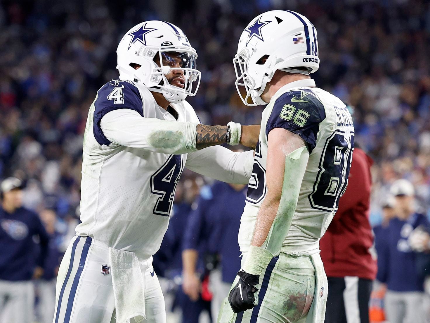 Cowboys vs. Eagles final score, takeaways: Dallas still alive as