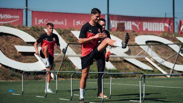 Míchel viaja con 21 jugadores a Suiza para medirse al Benfica